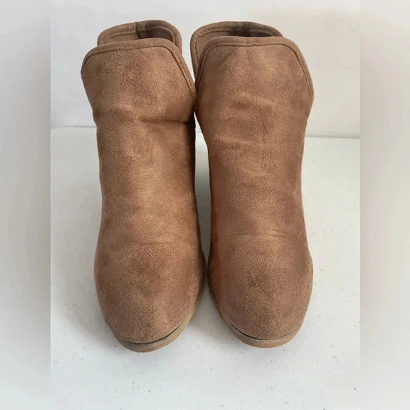 Seven7 Womens Soho Boots, Sand Size 7 GUC! - Picture 8 of 9